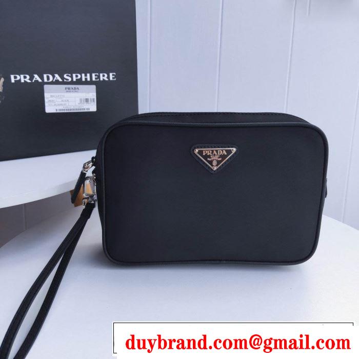 ポーチ 有名ブランドです  プラダ争奪戦必至  PRADA 限定品が登場