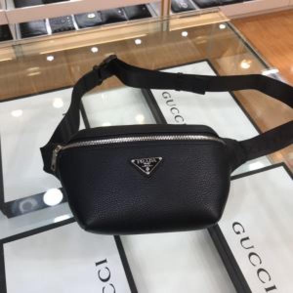 Prada Prada để tăng mức độ hoà...