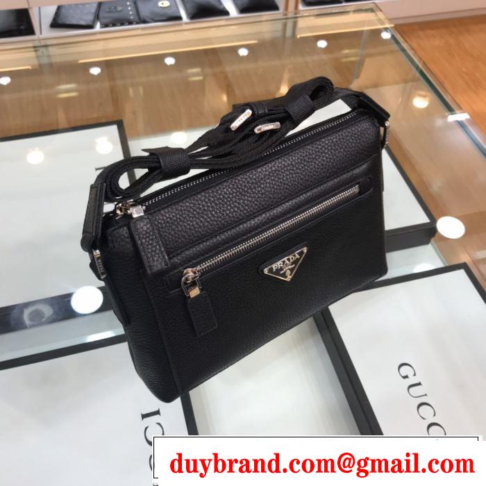 普段使いにも最適なアイテム プラダ PRADA ストリート感あふれ ミニバッグ
