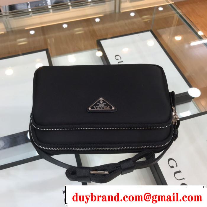 ショルダーバッグストリート系に大人気  プラダ PRADA デザインお洒落