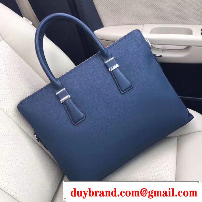 プラダ PRADA ファッションに取り入れよう ハンドバッグ  やはり人気ブランド