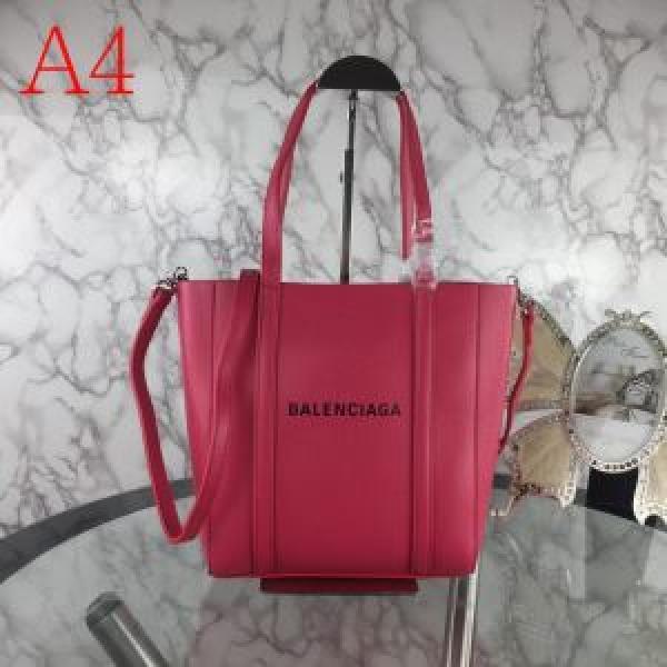 Túi Balenciaga Nữ Everyday Tot...