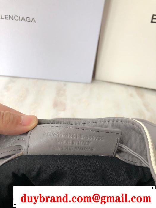 レディースバッグ 有名ブランドです バレンシアガ着こなしを楽しむ  BALENCIAGA 争奪戦必至
