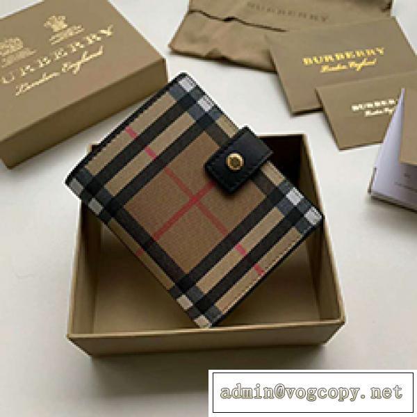 Burberry New Ladies Wallet Bi -fold Preser Present Presp
