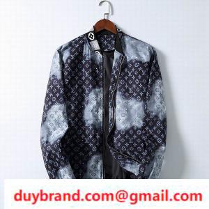 Áo khoác mây Louis Vuitton nổi...