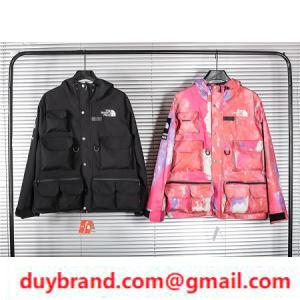 Trend Supreme × The North Face...