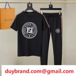 Cao -Quan trọng mặc Fendi Fendi trên và SWED SET STORE LOGO IN