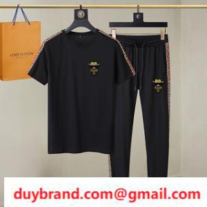 Fendi Fendi Đàn ông Thiết lập tay áo ngắn rất khuyến khích giao hàng mới và mồ hôi của mồ hôi