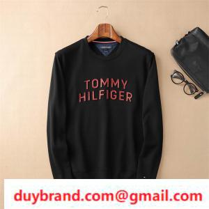 Thiết kế unisex có thể được mặc bất kể giới tính Tommy Hilfiger