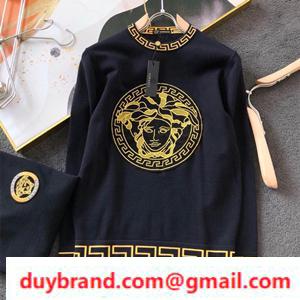 2021 Xếp hạng phổ biến Versace Versace Áo len nam / mùa đông giảm giá