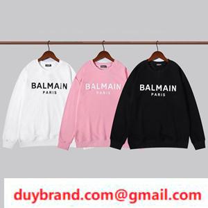 Phiên bản dễ thương của Balmain Balman parka đơn điệu bên trong Balmain Balman Parker Nội tâm
