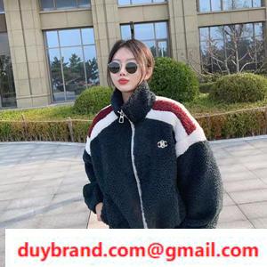 Celine Celine Fleece Áo khoác 2021 Thiết kế bảng điều khiển mùa thu / mùa đông với cảm giác về tính cách sang trọng và biểu hiện chế độ
