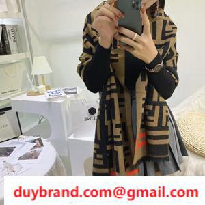 Vật phẩm rất bán / mùa đông Fendi Fendi Muffler Xu hướng rất nhiều người lớn.