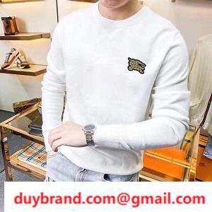 Màu trắng và đen 2 màu thoải mái áo len thoải mái burberry burberry