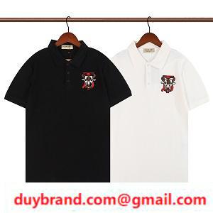 Tọa độ Burberry T -shirt và sự thoải mái rất dễ dàng