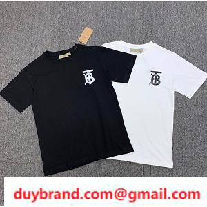 Burberry Simple, Stylish Round...