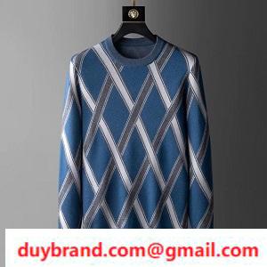Kiểm tra mẫu áo len tọa độ và trang phục thông minh Burberry Burberry thoải mái
