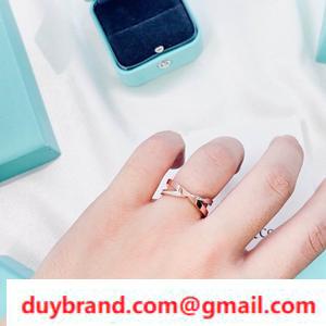 Sản phẩm nổi tiếng của chúng tôi Tiffany & Co Tiffany Ring Rose Gold Diamond Một loạt các độ tuổi hiện diện vừa phải