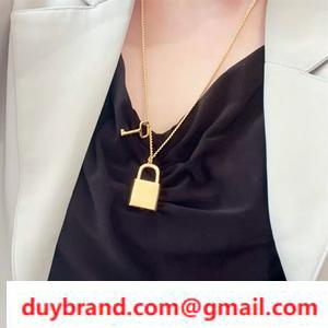 Celine16 Sase Paddrop Vòng cổ Celine Lý tưởng cho một món quà không khí chế độ màu bình tĩnh cổ điển