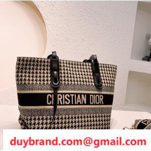 TOTE Túi Dior Dice nổi bật Xu hướng chiến đấu với màu sắc phổ biến phổ biến