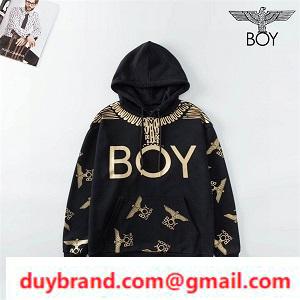Boy London Parker New Bow Irondson nổi tiếng thời trang 2022 Xu hướng