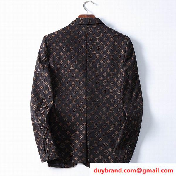 LOUISVUITTON4.jpg