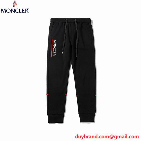 Moncler1.jpg