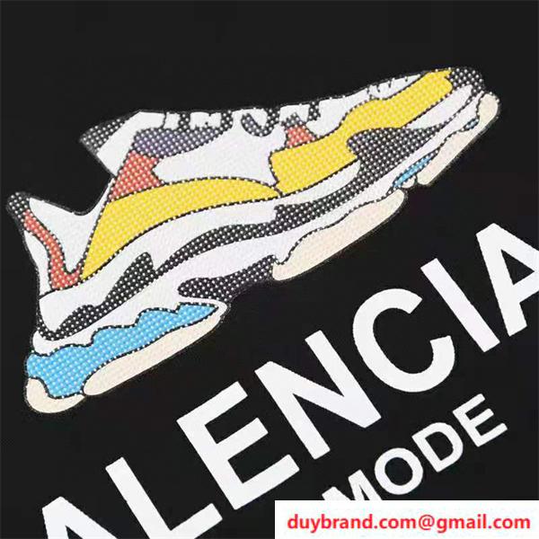 BALENCIAGA3.jpg