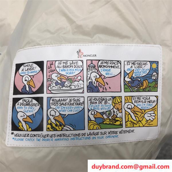 モンクレール ダウンジャケット 偽物