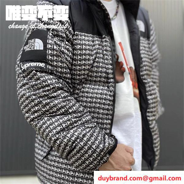SUPREME ダウンジャケット 偽物