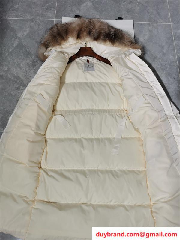 MONCLER 偽物 女性用ダウンジャケット