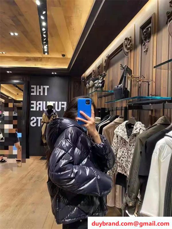 MONCLER ダウンジャケットコピー