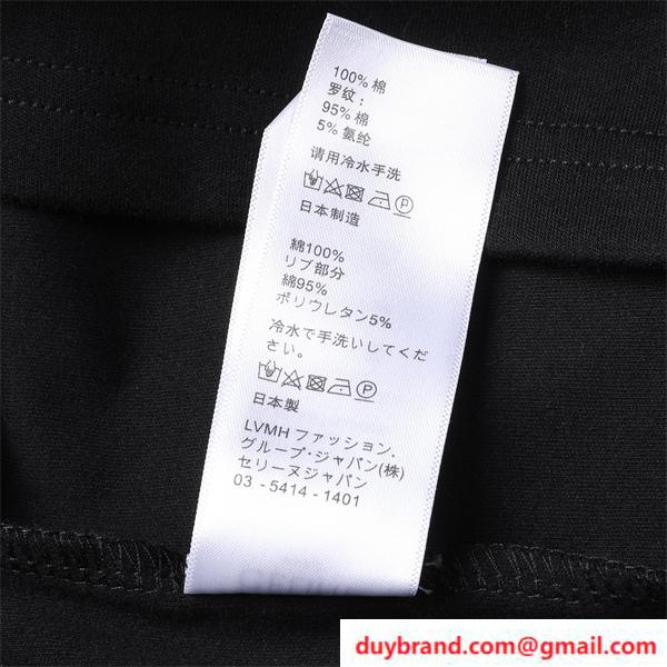 セリーヌ偽物長袖Ｔシャツ