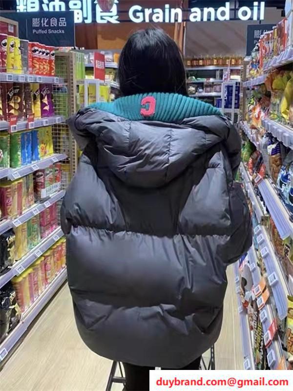 セリーヌ偽物 ダウンジャケット