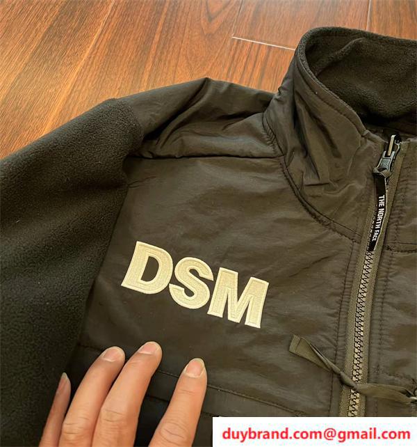 The North Face ジャケット 偽物