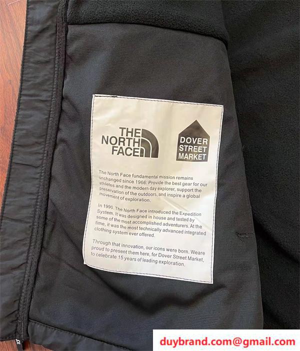 The North Face ジャケット 偽物