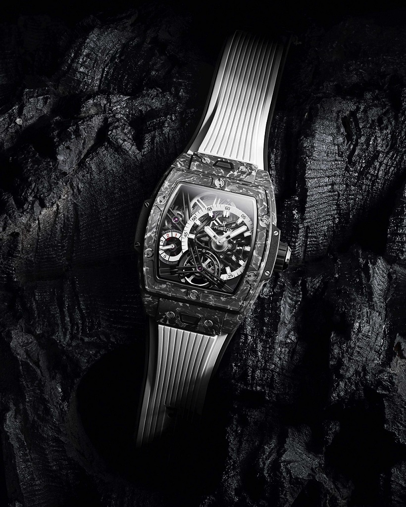 Spirit-of-Big-Bang-Tourbillon-5-day-Power-Reserve-Carbon-White-1-2048x2559.jpg