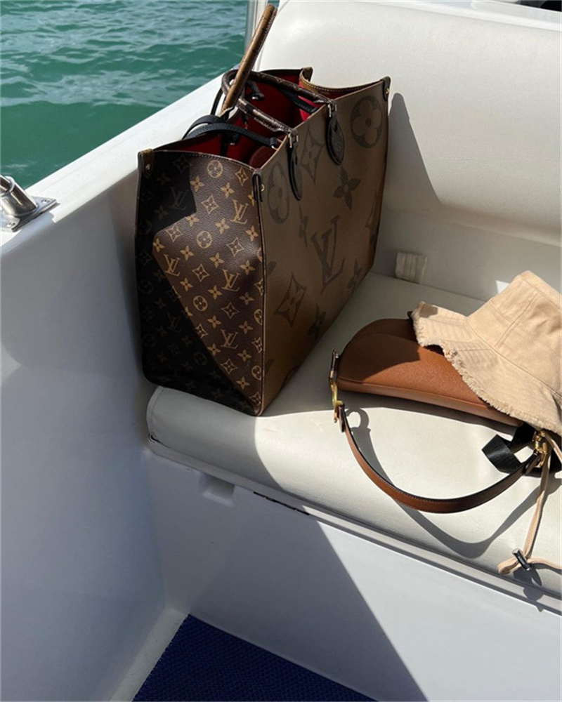LV-OnTheGo-Bag-1024x1280.jpg