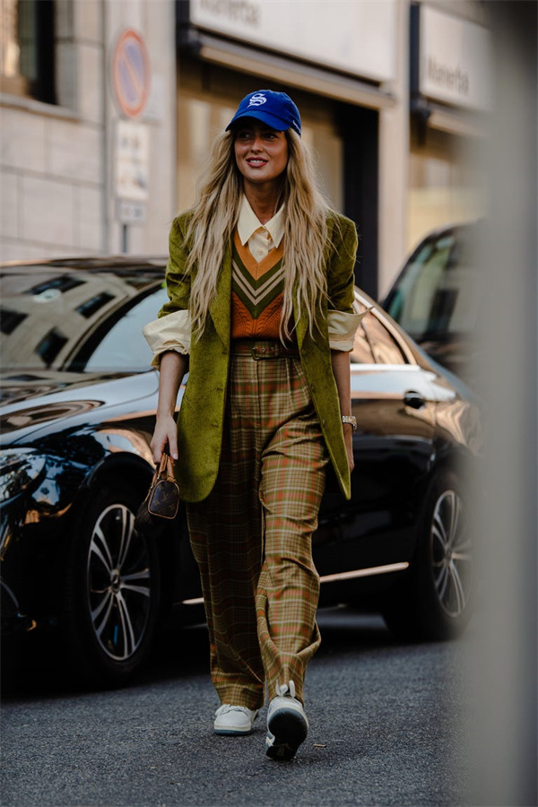 street-style-milan-day-1-tyler-joe-082-1632411270.jpg
