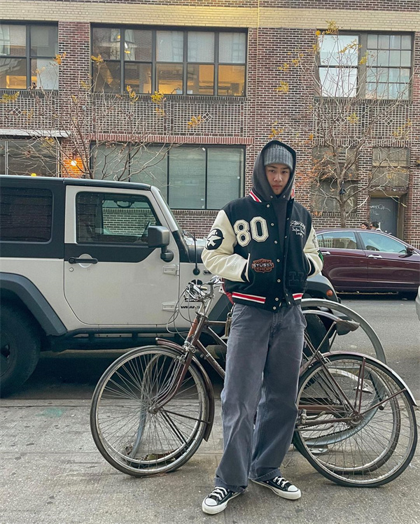 @fuegojoel-hoodie-elleman.jpg