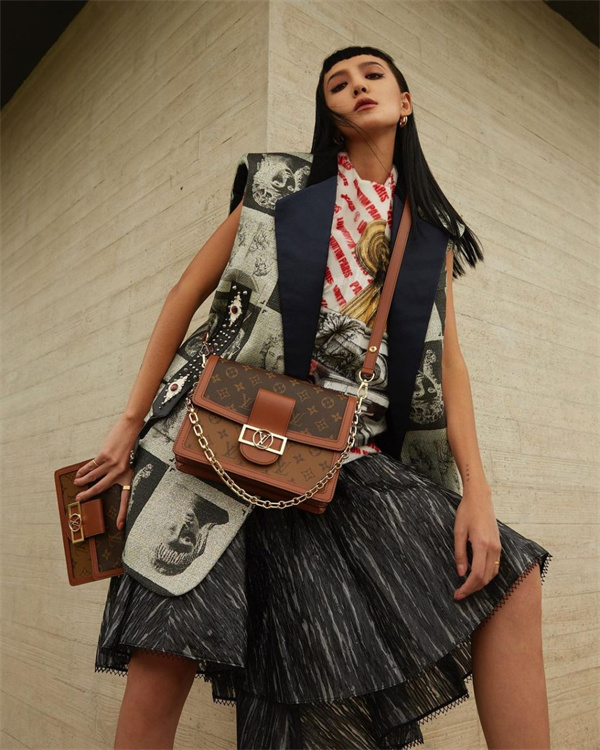 LV-dauphine-kiwileehan-1024x1280.jpg